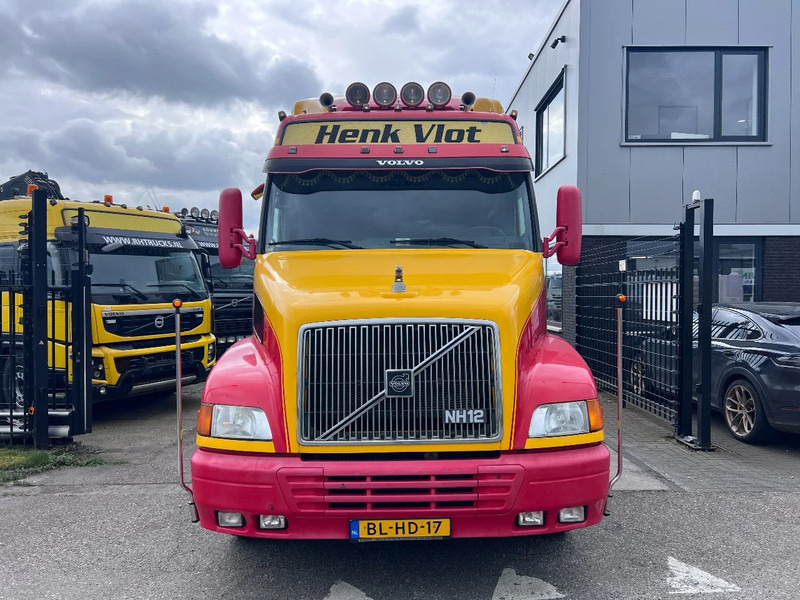 Volvo NH 12.460 4X2 - *MARGE* - EURO 2 - Sadulveok: pilt 3 Volvo NH 12.460 4X2 - *MARGE* - EURO 2 - Sadulveok: pilt 3