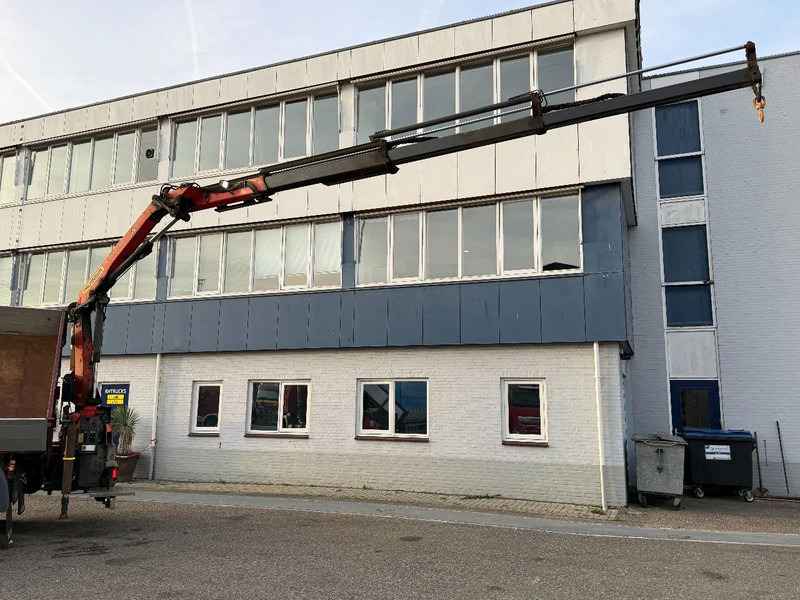 Scania G370 4X4 EURO 6 + 3-SIDE TIPPER + PALFINGER PK9002 + REMOTE - Kraanaga veoauto: pilt 4 Scania G370 4X4 EURO 6 + 3-SIDE TIPPER + PALFINGER PK9002 + REMOTE - Kraanaga veoauto: pilt 4