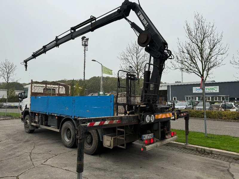 Scania P124-360 6X4 EURO 2 HIAB 200 C-5 ALL 2000 - Kraanaga veoauto: pilt 4 Scania P124-360 6X4 EURO 2 HIAB 200 C-5 ALL 2000 - Kraanaga veoauto: pilt 4