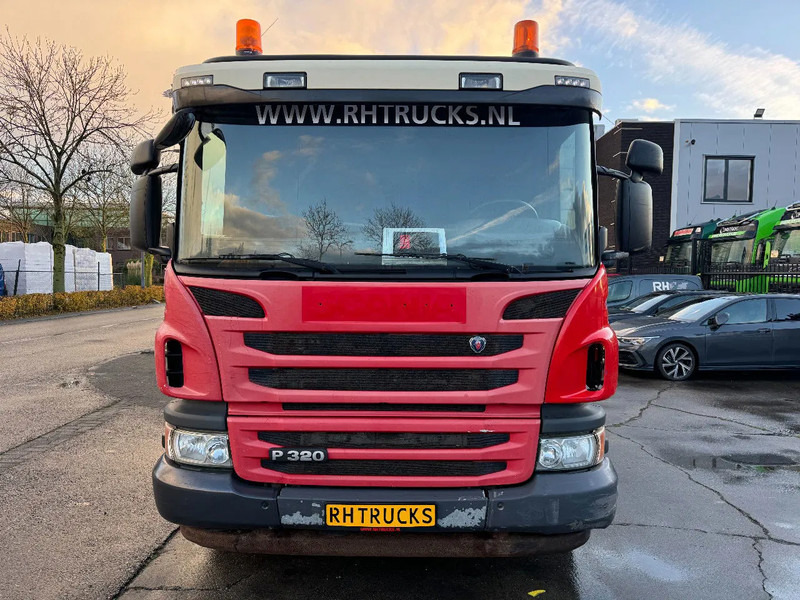 Scania P320 6X2 - EURO 6 + HIAB XS 144 HIPRO + REMOTE + HIAB HOOK + RETARDER - Kraanaga veoauto: pilt 3 Scania P320 6X2 - EURO 6 + HIAB XS 144 HIPRO + REMOTE + HIAB HOOK + RETARDER - Kraanaga veoauto: pilt 3