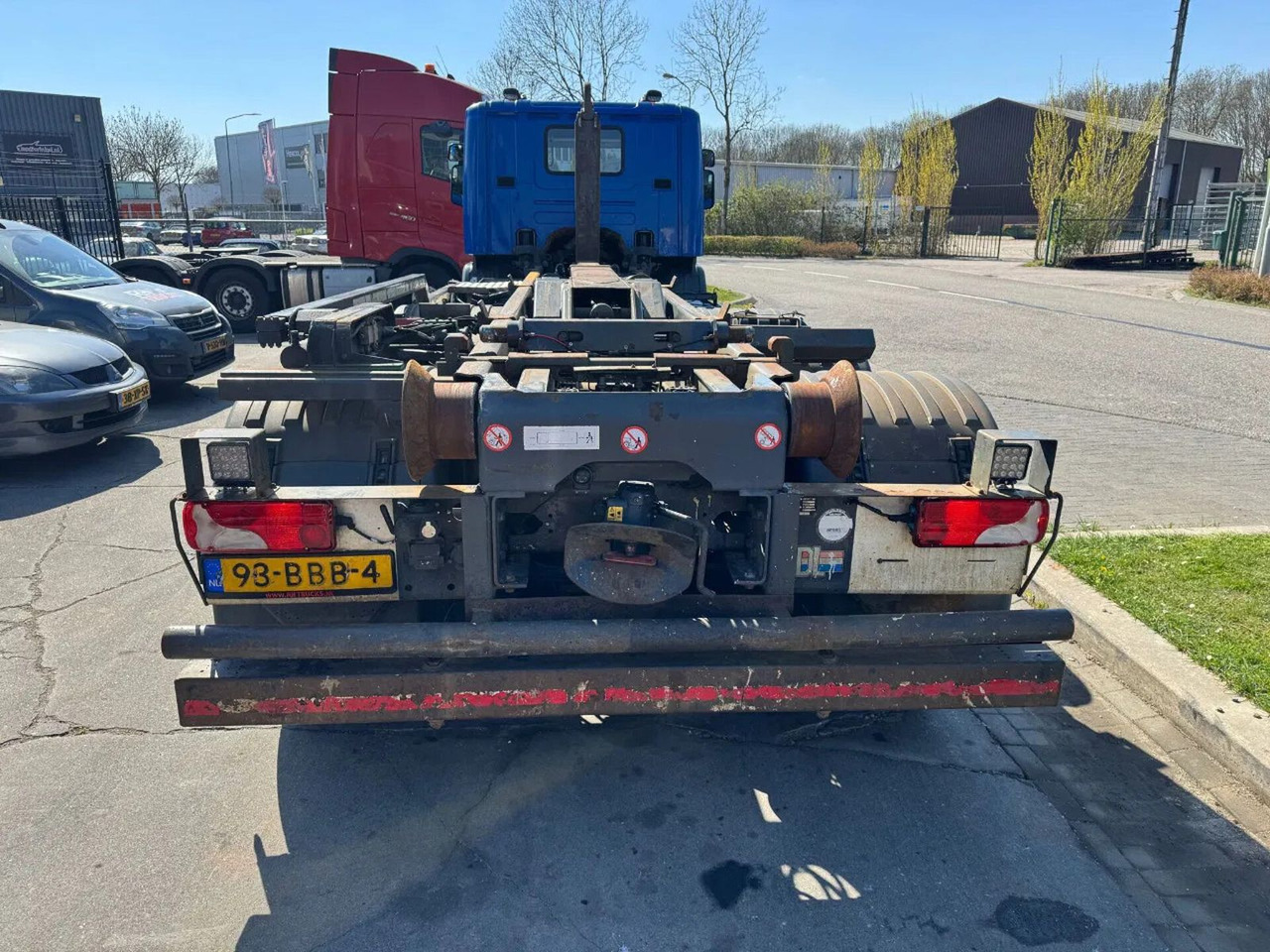 Scania P360 8X4 - EURO 5 + VDL 25T HOOK + TÜV 08-2025 - Konkstõstukiga veoauto: pilt 5 Scania P360 8X4 - EURO 5 + VDL 25T HOOK + TÜV 08-2025 - Konkstõstukiga veoauto: pilt 5