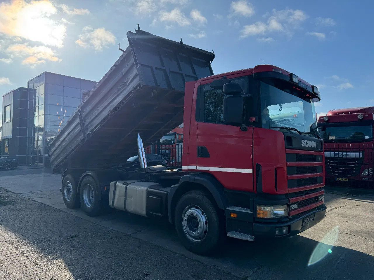 Scania R124-470 6X2 KIPPER EURO 3 - Kallurauto: pilt 3 Scania R124-470 6X2 KIPPER EURO 3 - Kallurauto: pilt 3