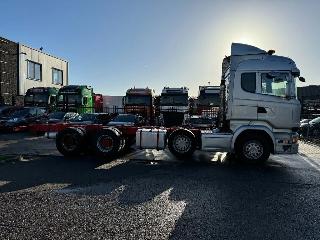 Scania R730 V8 8X4 EURO 6 BIG AXLES - Kabiinišassiiga veoauto: pilt 4 Scania R730 V8 8X4 EURO 6 BIG AXLES - Kabiinišassiiga veoauto: pilt 4