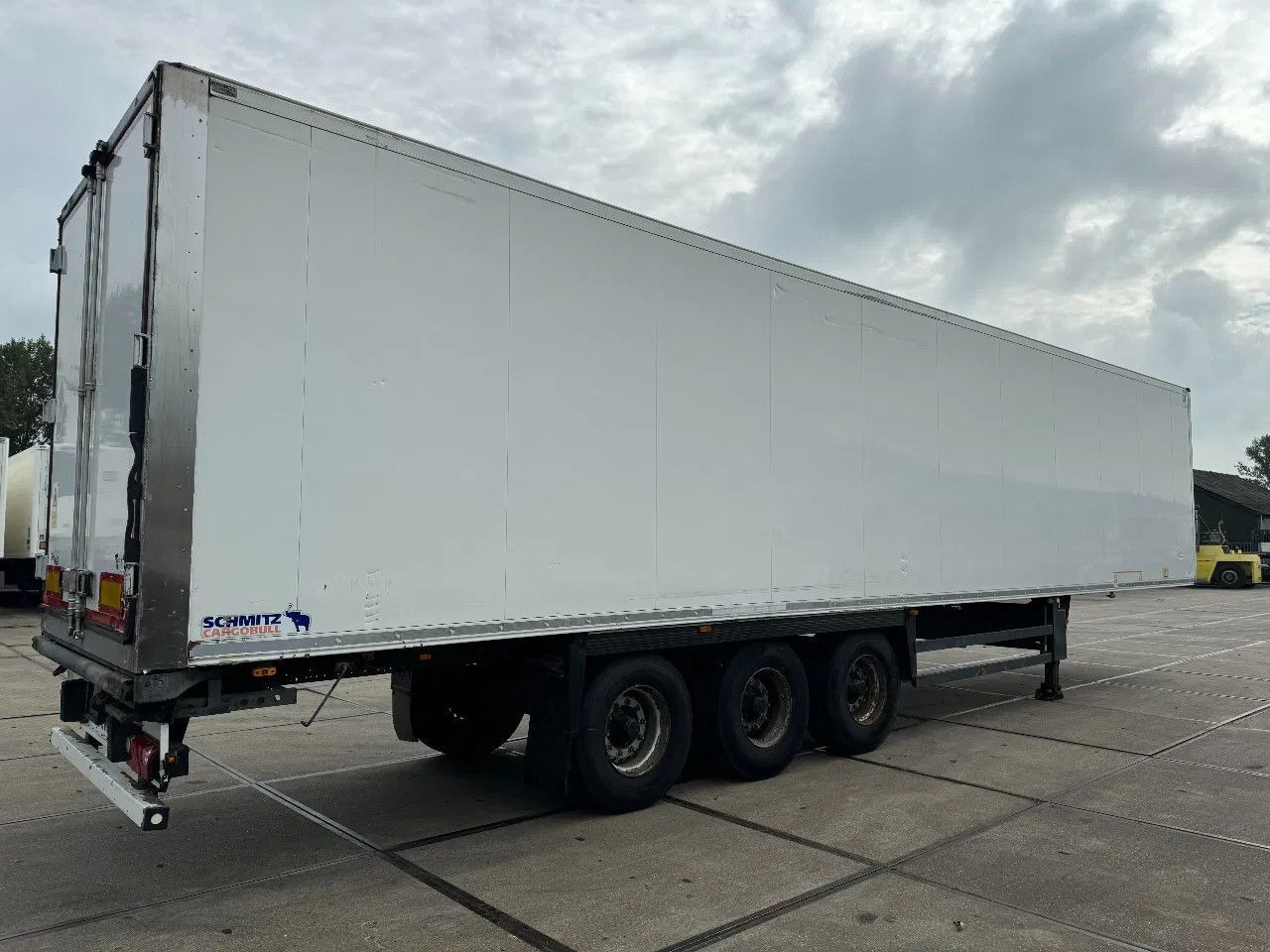 Schmitz Cargobull THERMO KING SLXE200 BPW AXLE Schmitz Cargobull THERMO KING SLXE200 BPW AXLE - Külmutiga poolhaagis: pilt 5 Schmitz Cargobull THERMO KING SLXE200 BPW AXLE Schmitz Cargobull THERMO KING SLXE200 BPW AXLE - Külmutiga poolhaagis: pilt 5