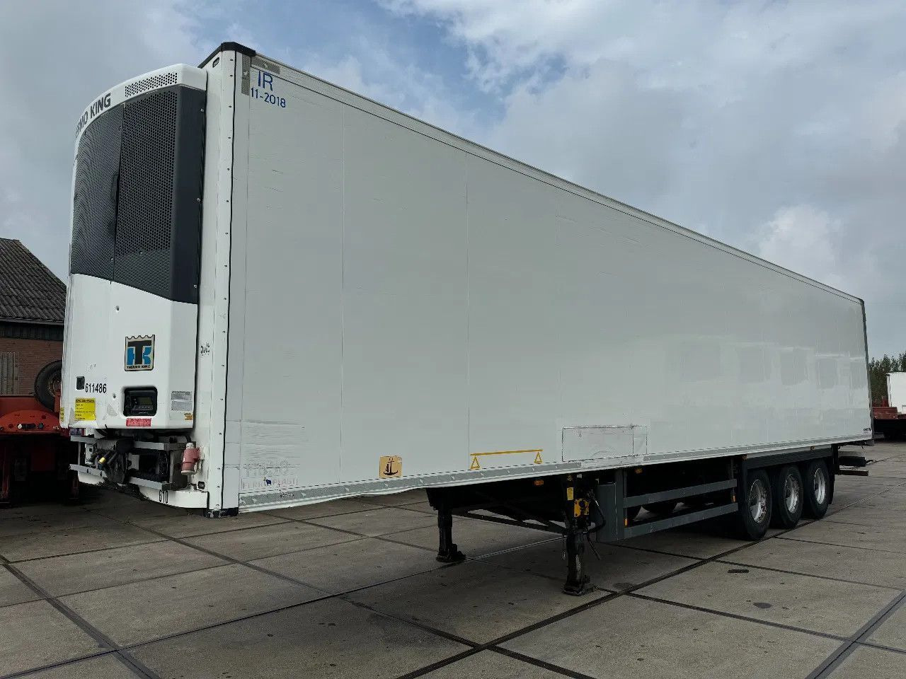 Schmitz Cargobull THERMO KING SLXE200 BPW AXLE Schmitz Cargobull THERMO KING SLXE200 BPW AXLE - Külmutiga poolhaagis: pilt 3 Schmitz Cargobull THERMO KING SLXE200 BPW AXLE Schmitz Cargobull THERMO KING SLXE200 BPW AXLE - Külmutiga poolhaagis: pilt 3
