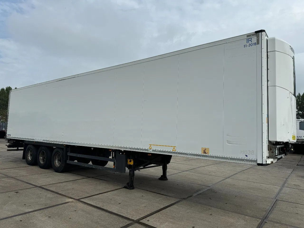 Schmitz Cargobull THERMO KING SLXE200 BPW AXLE Schmitz Cargobull THERMO KING SLXE200 BPW AXLE - Külmutiga poolhaagis: pilt 4 Schmitz Cargobull THERMO KING SLXE200 BPW AXLE Schmitz Cargobull THERMO KING SLXE200 BPW AXLE - Külmutiga poolhaagis: pilt 4