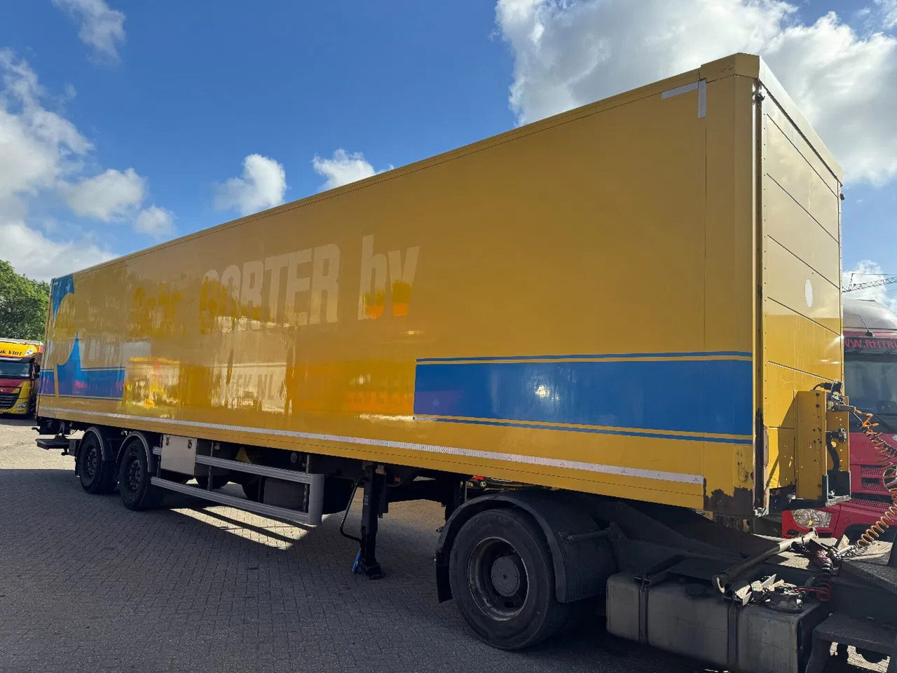 System Trailer TFSH 18 TRPLY - 2 AXLE SAF + STEE - Furgoonpoolhaagis: pilt 1 System Trailer TFSH 18 TRPLY - 2 AXLE SAF + STEE - Furgoonpoolhaagis: pilt 1