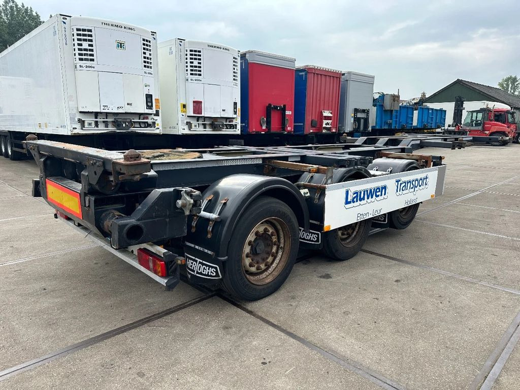 Tracon TRAILERS LZV MET SCHOTEL LIFT EN STUURAS - Konteinerveduk/ Tõstukiga poolhaagis: pilt 5 Tracon TRAILERS LZV MET SCHOTEL LIFT EN STUURAS - Konteinerveduk/ Tõstukiga poolhaagis: pilt 5