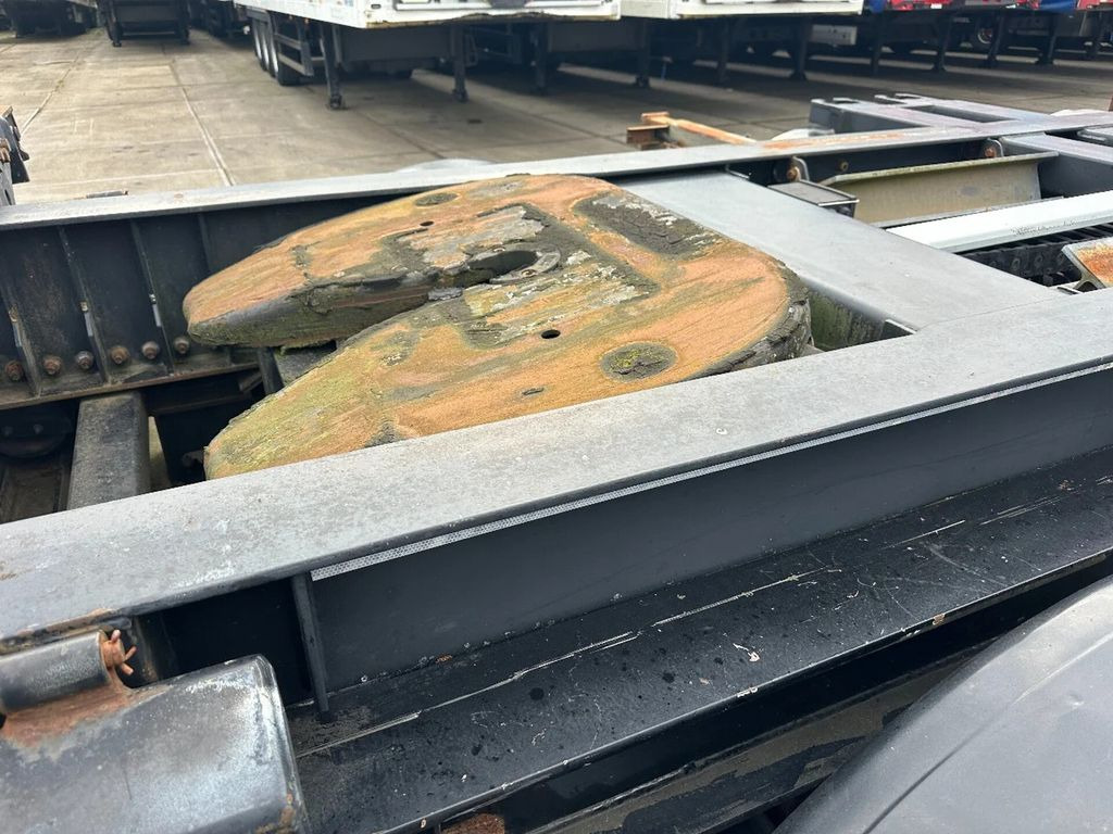 Tracon TRAILERS LZV MET SCHOTEL LIFT EN STUURAS - Konteinerveduk/ Tõstukiga poolhaagis: pilt 3 Tracon TRAILERS LZV MET SCHOTEL LIFT EN STUURAS - Konteinerveduk/ Tõstukiga poolhaagis: pilt 3