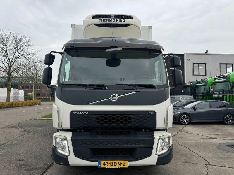 Volvo FE 250 4X2 - EURO 6 + THERMOKING T-500R + DHOLLANDIA LIFT - Külmutiga veoauto: pilt 2 Volvo FE 250 4X2 - EURO 6 + THERMOKING T-500R + DHOLLANDIA LIFT - Külmutiga veoauto: pilt 2