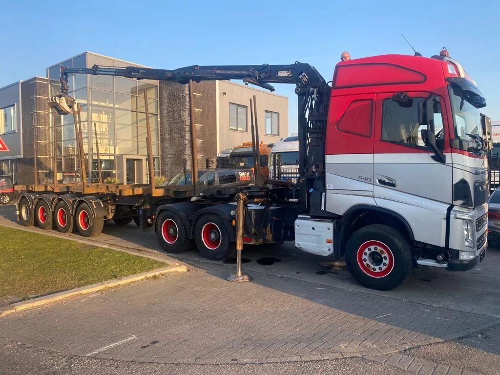 Volvo FH 540 6X4 EURO 6 + EPSILON S260Z96 + TRAILER 4 - Metsaveok, Kraanaga veoauto: pilt 2 Volvo FH 540 6X4 EURO 6 + EPSILON S260Z96 + TRAILER 4 - Metsaveok, Kraanaga veoauto: pilt 2