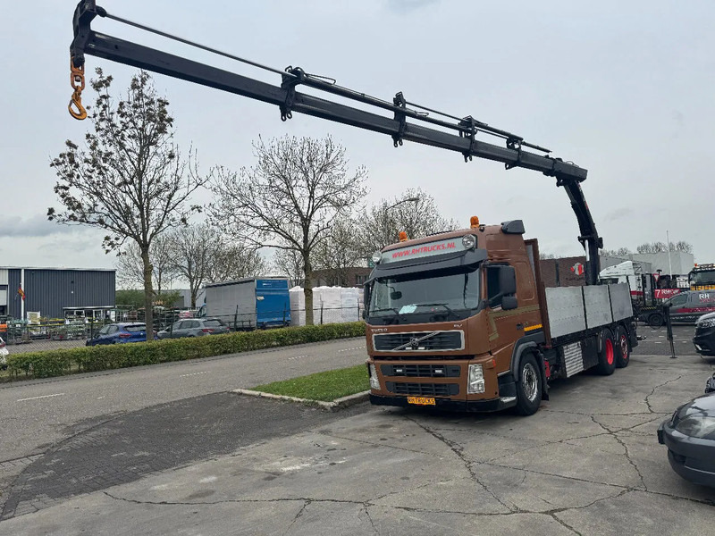 Volvo FM 500 6X2 EURO 5 HIAB 211 EP5 + REMOTE CONTROL - Kraanaga veoauto: pilt 2 Volvo FM 500 6X2 EURO 5 HIAB 211 EP5 + REMOTE CONTROL - Kraanaga veoauto: pilt 2
