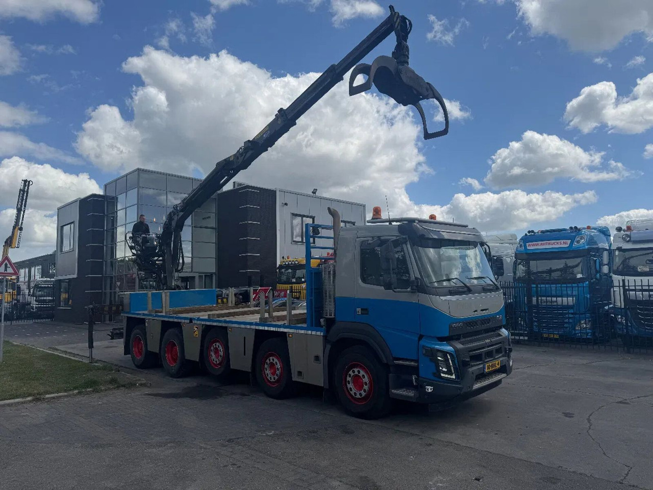 Volvo FMX 460 10X4 HIAB J2640ZT + HULTDINS GRIJPER HUB - Madelveok/ Platvormveok, Kraanaga veoauto: pilt 3 Volvo FMX 460 10X4 HIAB J2640ZT + HULTDINS GRIJPER HUB - Madelveok/ Platvormveok, Kraanaga veoauto: pilt 3