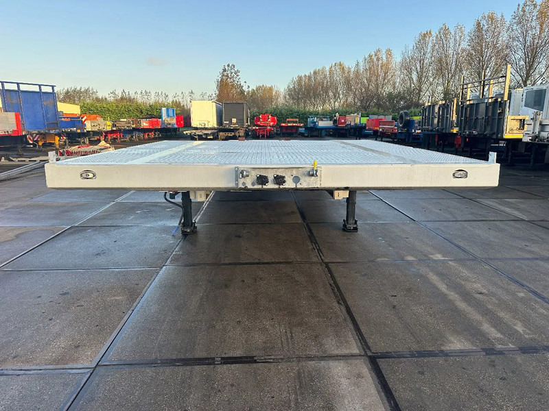 Scorpion NEW 5 AXLE 78 TON - Madal platvormpoolhaagis: pilt 3 Scorpion NEW 5 AXLE 78 TON - Madal platvormpoolhaagis: pilt 3
