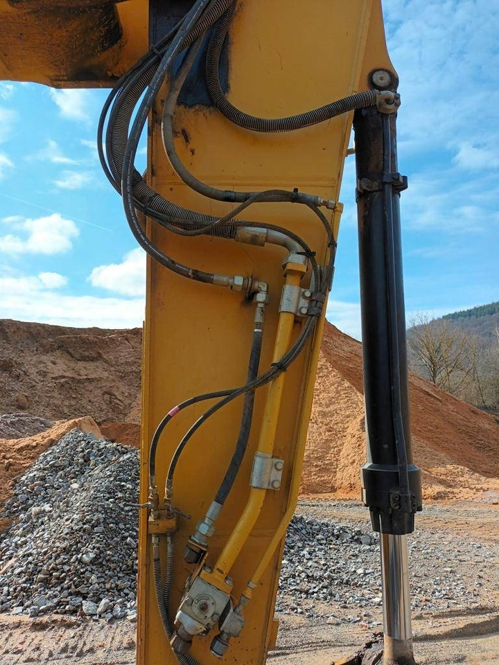 CAT 323 DL - Lintekskavaator: pilt 5 CAT 323 DL - Lintekskavaator: pilt 5