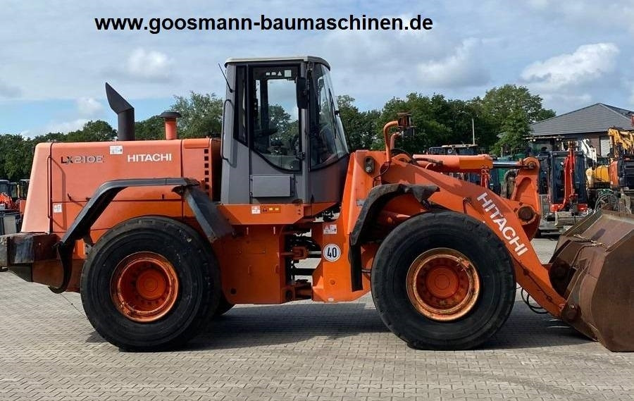 Hitachi LX 210 E - Rataslaadur: pilt 3 Hitachi LX 210 E - Rataslaadur: pilt 3