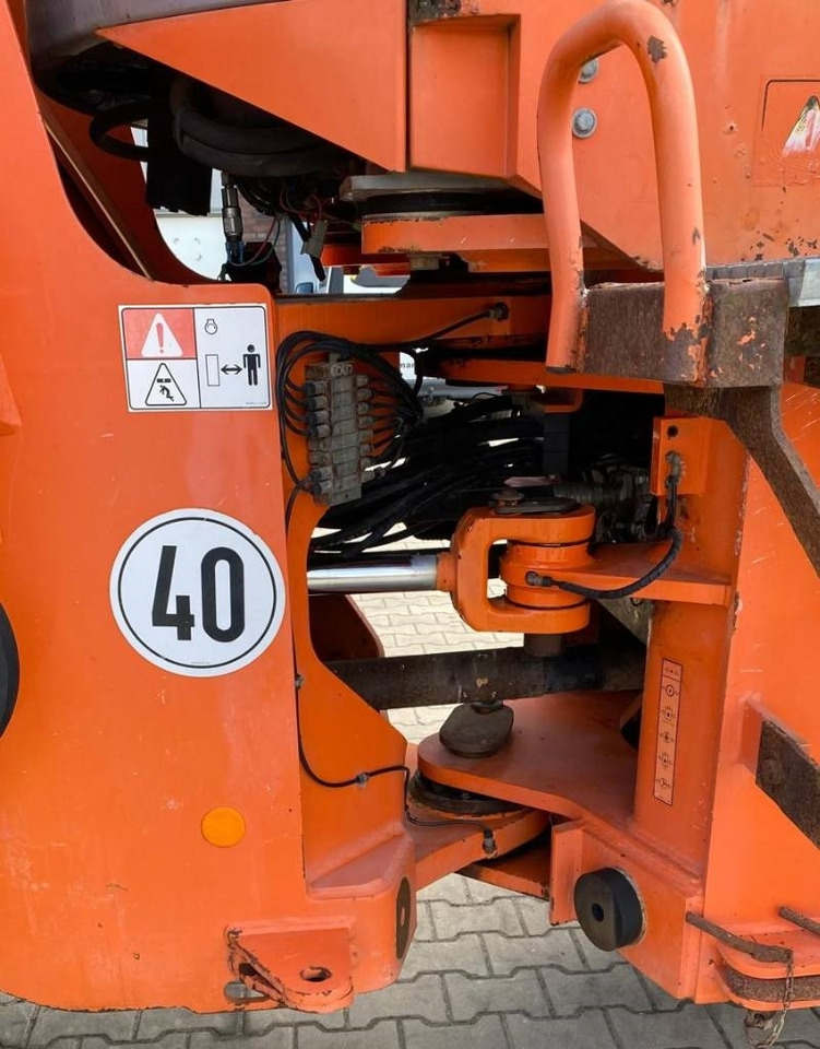 Rataslaadur Hitachi LX 210 E: pilt 8