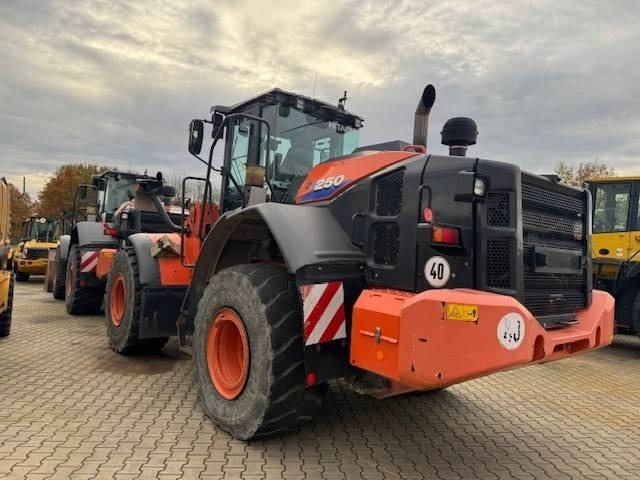 Hitachi ZW 250-6 - Rataslaadur: pilt 5 Hitachi ZW 250-6 - Rataslaadur: pilt 5