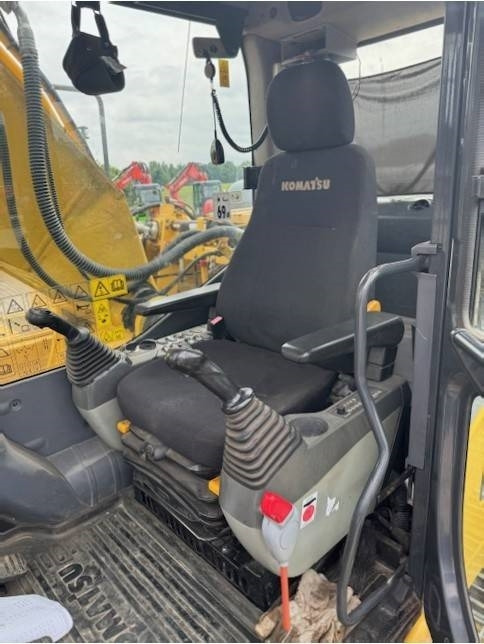 Lintekskavaator Komatsu PC 210 LC-8: pilt 10