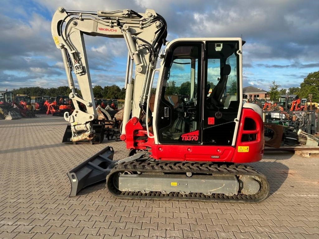 Takeuchi TB 370 V4 - Miniekskavaator: pilt 2 Takeuchi TB 370 V4 - Miniekskavaator: pilt 2