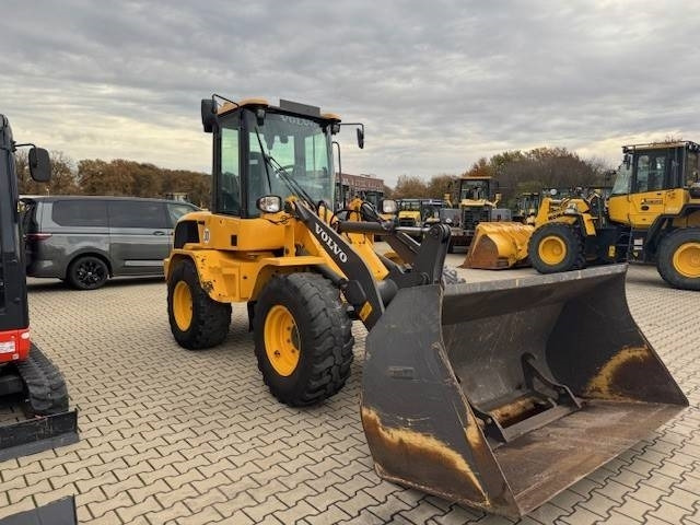 Volvo L 35 GS - Rataslaadur: pilt 5 Volvo L 35 GS - Rataslaadur: pilt 5