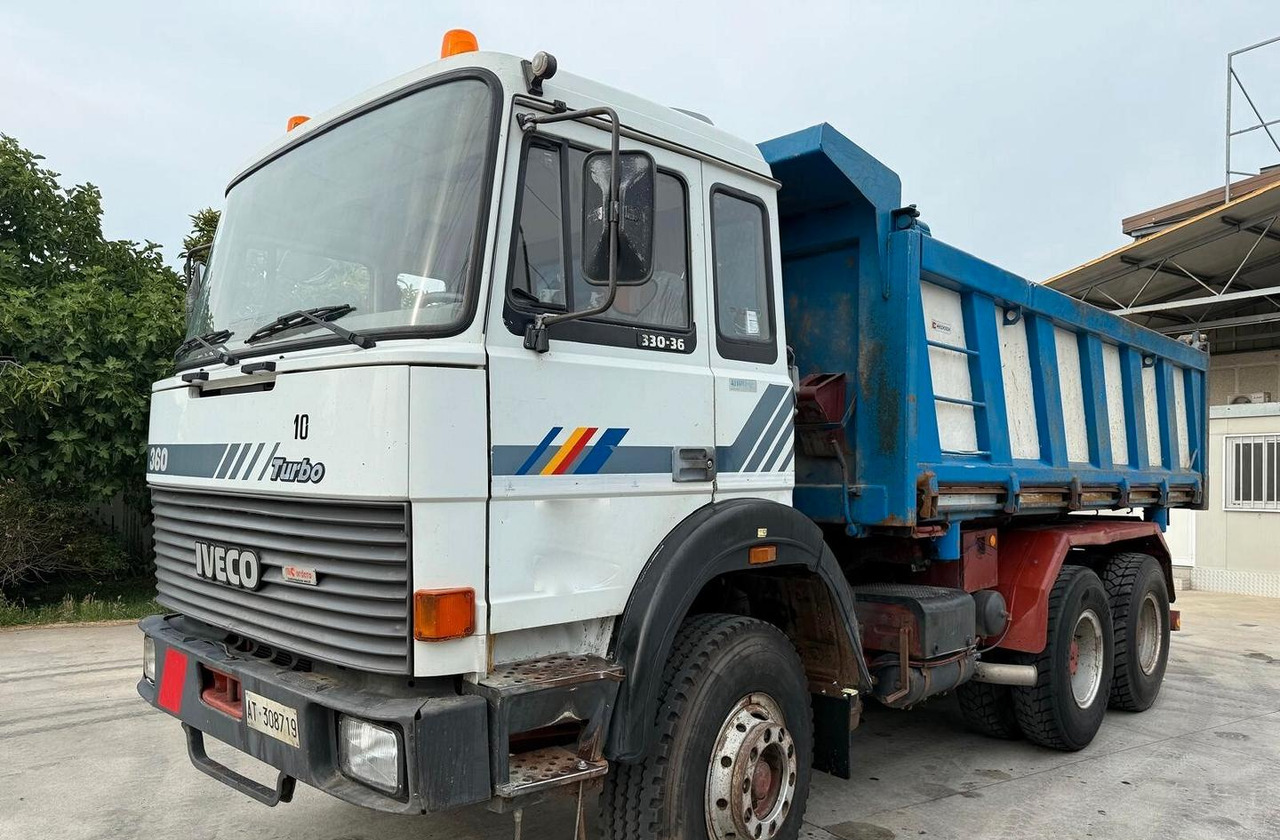 Iveco 3 assi ribaltabile 330 36 - Kallurauto: pilt 2 Iveco 3 assi ribaltabile 330 36 - Kallurauto: pilt 2