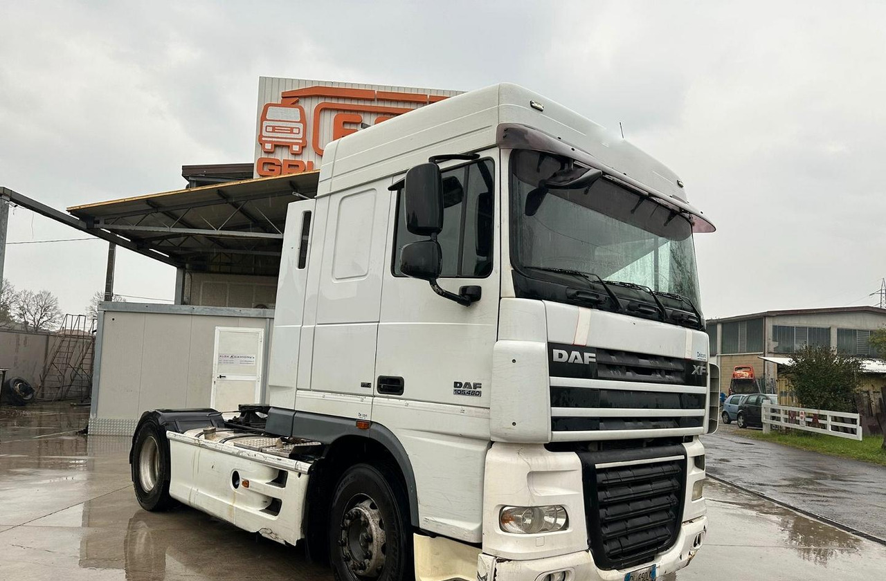 Trattore Daf XF - Sadulveok: pilt 1 Trattore Daf XF - Sadulveok: pilt 1