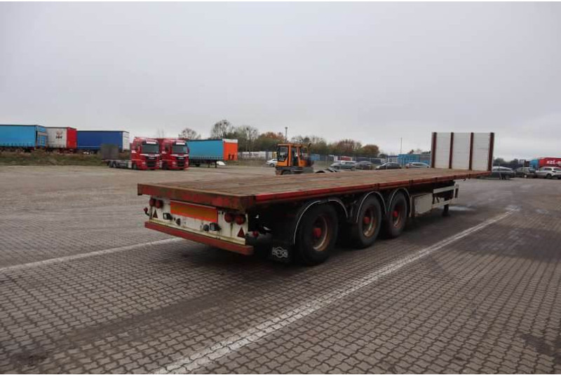 HRD 3-axle Heavy-duty/Schwerlastauflieger/Sværlast - Platvorm/ Madelpoolhaagis: pilt 3 HRD 3-axle Heavy-duty/Schwerlastauflieger/Sværlast - Platvorm/ Madelpoolhaagis: pilt 3