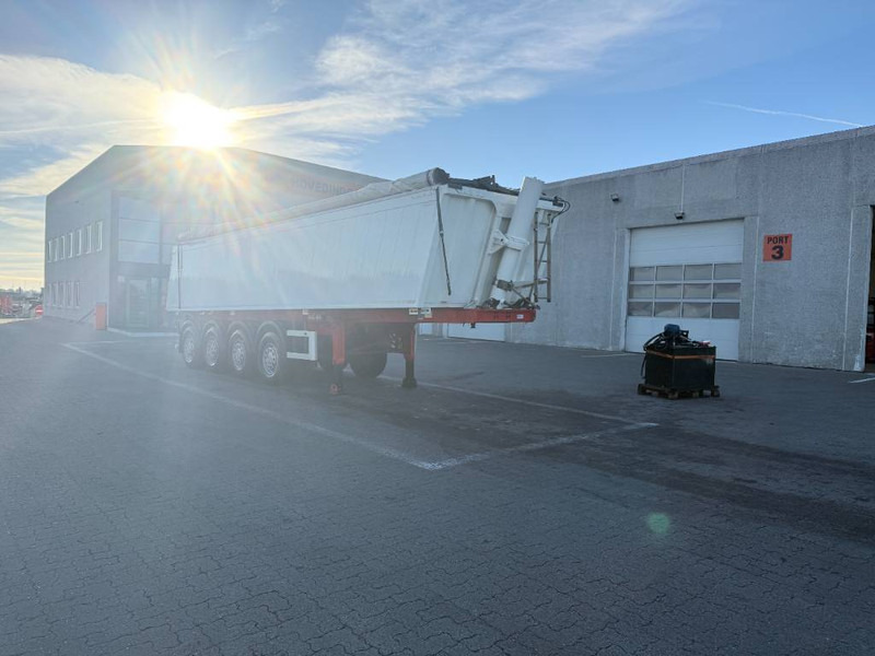 KEL-BERG Tipper / Kipper / Tiptrailer - Kallur-poolhaagis: pilt 1 KEL-BERG Tipper / Kipper / Tiptrailer - Kallur-poolhaagis: pilt 1