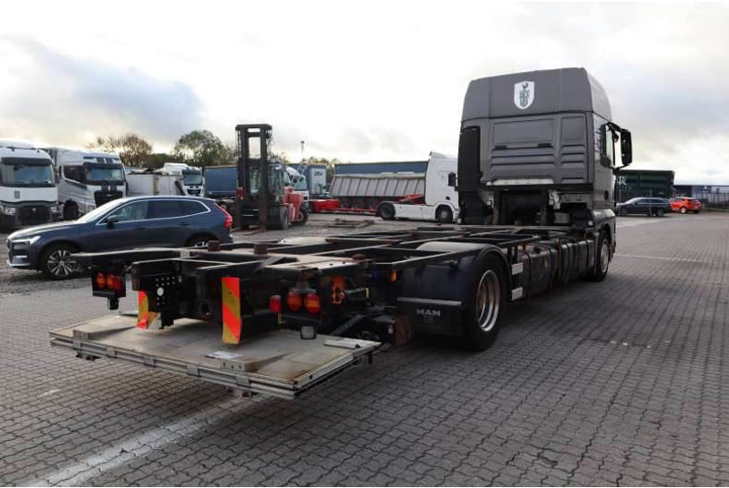 MAN TGX 18.480 Eftermonteret partikelfilter - Konteinerveduk/ Tõstukiga veoauto: pilt 4 MAN TGX 18.480 Eftermonteret partikelfilter - Konteinerveduk/ Tõstukiga veoauto: pilt 4