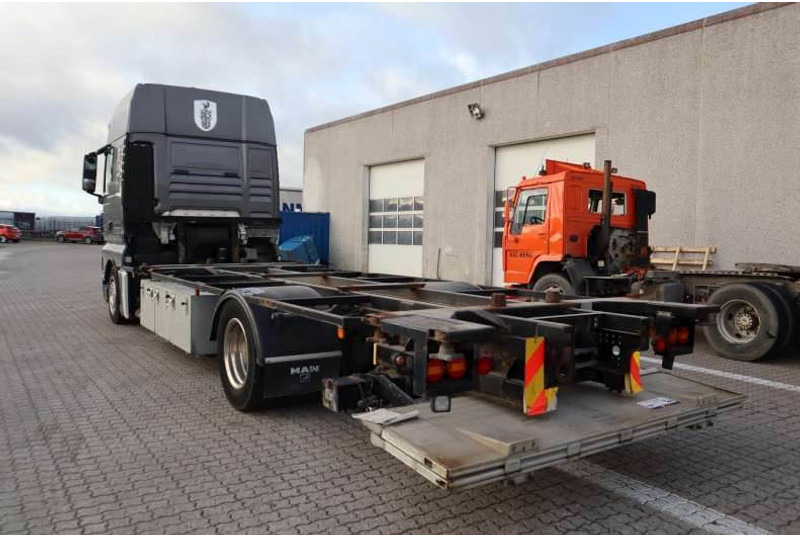 MAN TGX 18.480 Eftermonteret partikelfilter - Konteinerveduk/ Tõstukiga veoauto: pilt 3 MAN TGX 18.480 Eftermonteret partikelfilter - Konteinerveduk/ Tõstukiga veoauto: pilt 3