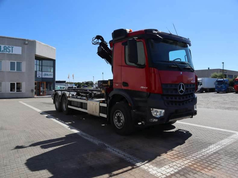 Mercedes-Benz Arocs 2643 euro 6 - Veoauto - kaablisüsteem: pilt 3 Mercedes-Benz Arocs 2643 euro 6 - Veoauto - kaablisüsteem: pilt 3