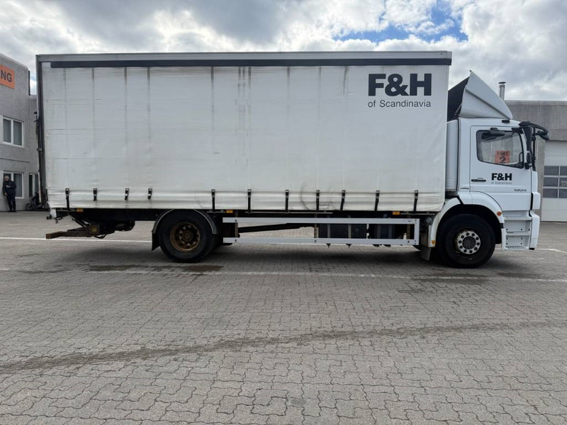 Mercedes-Benz Truck / Lastkraftwagen / Lastbil - Tent veoauto: pilt 2 Mercedes-Benz Truck / Lastkraftwagen / Lastbil - Tent veoauto: pilt 2