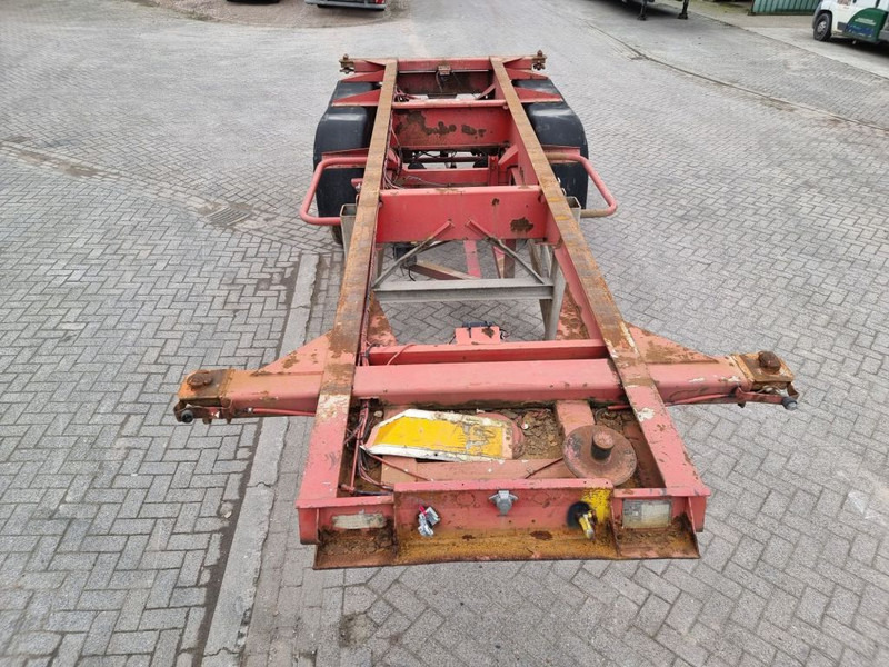 Fruehauf STEELSPRING - Drumbrakes - Konteinerveduk/ Tõstukiga poolhaagis: pilt 2 Fruehauf STEELSPRING - Drumbrakes - Konteinerveduk/ Tõstukiga poolhaagis: pilt 2