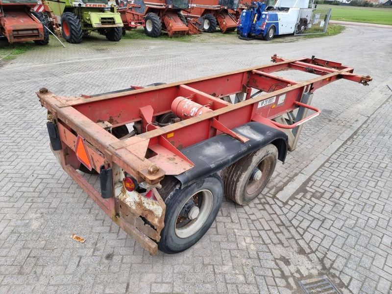 Fruehauf STEELSPRING - Drumbrakes - Konteinerveduk/ Tõstukiga poolhaagis: pilt 5 Fruehauf STEELSPRING - Drumbrakes - Konteinerveduk/ Tõstukiga poolhaagis: pilt 5