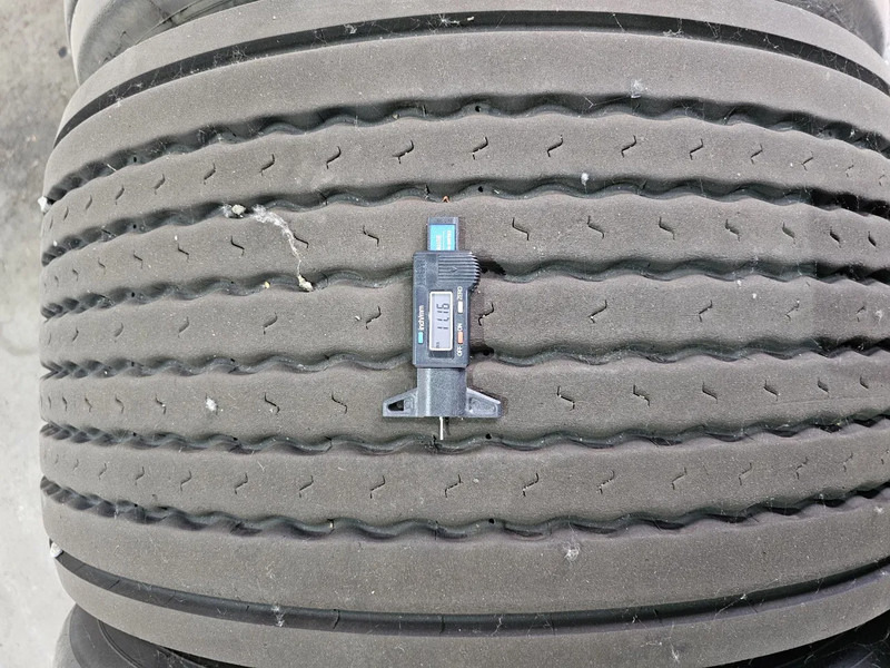Michelin 50x 445/45R19.5 - Rehv - Veoauto: pilt 3 Michelin 50x 445/45R19.5 - Rehv - Veoauto: pilt 3