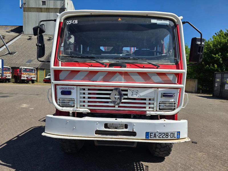 Renault Midliner 210 M210 - Tuletõrjeauto: pilt 2 Renault Midliner 210 M210 - Tuletõrjeauto: pilt 2