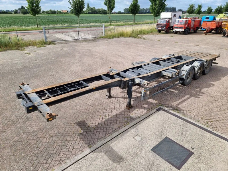 SNF 10FT - 2x20FT - 40FT - 45FT - Konteinerveduk/ Tõstukiga poolhaagis: pilt 1 SNF 10FT - 2x20FT - 40FT - 45FT - Konteinerveduk/ Tõstukiga poolhaagis: pilt 1