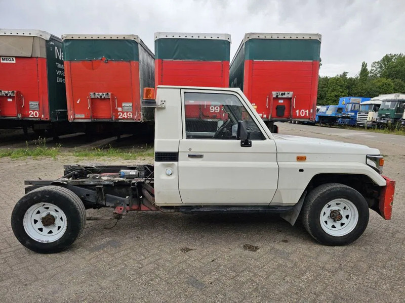 Toyota Land Cruiser LB71MOD - Tarbesõiduk: pilt 4 Toyota Land Cruiser LB71MOD - Tarbesõiduk: pilt 4