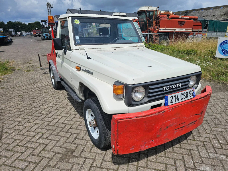 Toyota Land Cruiser LB71MOD - Auto: pilt 3 Toyota Land Cruiser LB71MOD - Auto: pilt 3