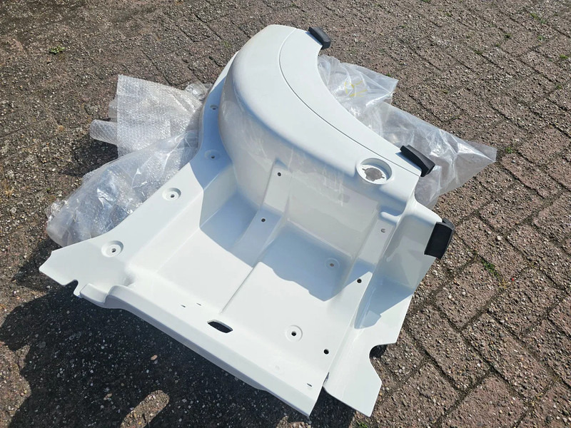 MAN Spatscherm TGA Links - X0134814 - Varuosa - Veoauto: pilt 2 MAN Spatscherm TGA Links - X0134814 - Varuosa - Veoauto: pilt 2