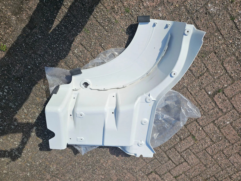 MAN Spatscherm TGA Links - X0134814 - Varuosa - Veoauto: pilt 4 MAN Spatscherm TGA Links - X0134814 - Varuosa - Veoauto: pilt 4
