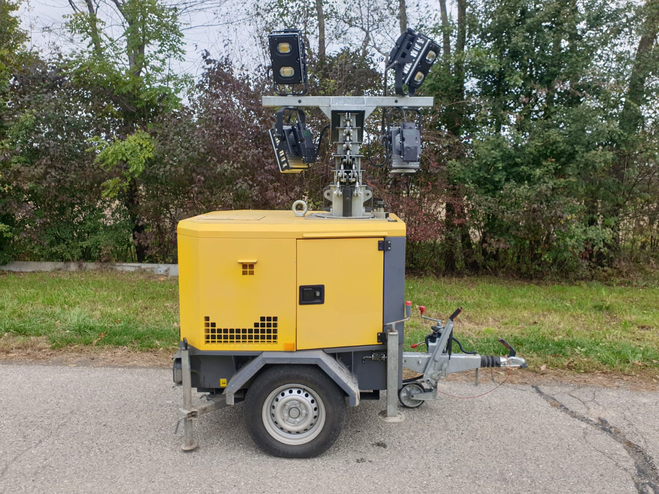 Atlas Copco HiLight 5+ - Valgustorn: pilt 2 Atlas Copco HiLight 5+ - Valgustorn: pilt 2
