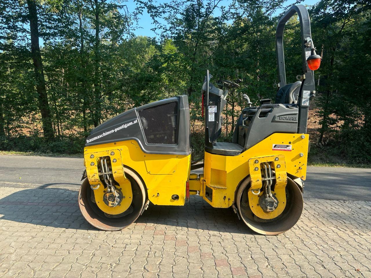 BOMAG BW 120 AD-5 - Mini teerull: pilt 1 BOMAG BW 120 AD-5 - Mini teerull: pilt 1