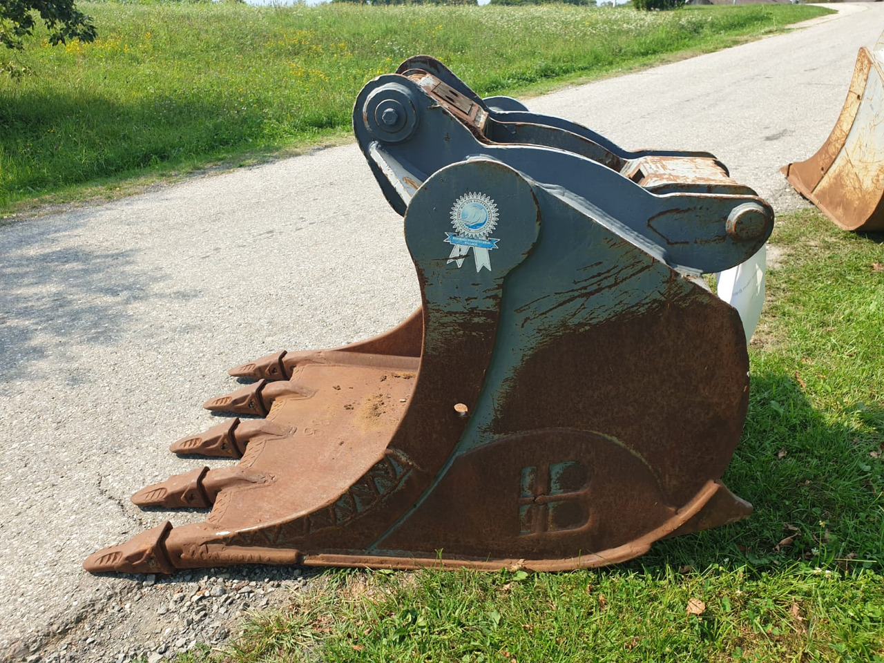 Baumaschinentechnik Bucket 120 cm with SW2 - Ekskavaatori kopp - Lintekskavaator: pilt 1 Baumaschinentechnik Bucket 120 cm with SW2 - Ekskavaatori kopp - Lintekskavaator: pilt 1