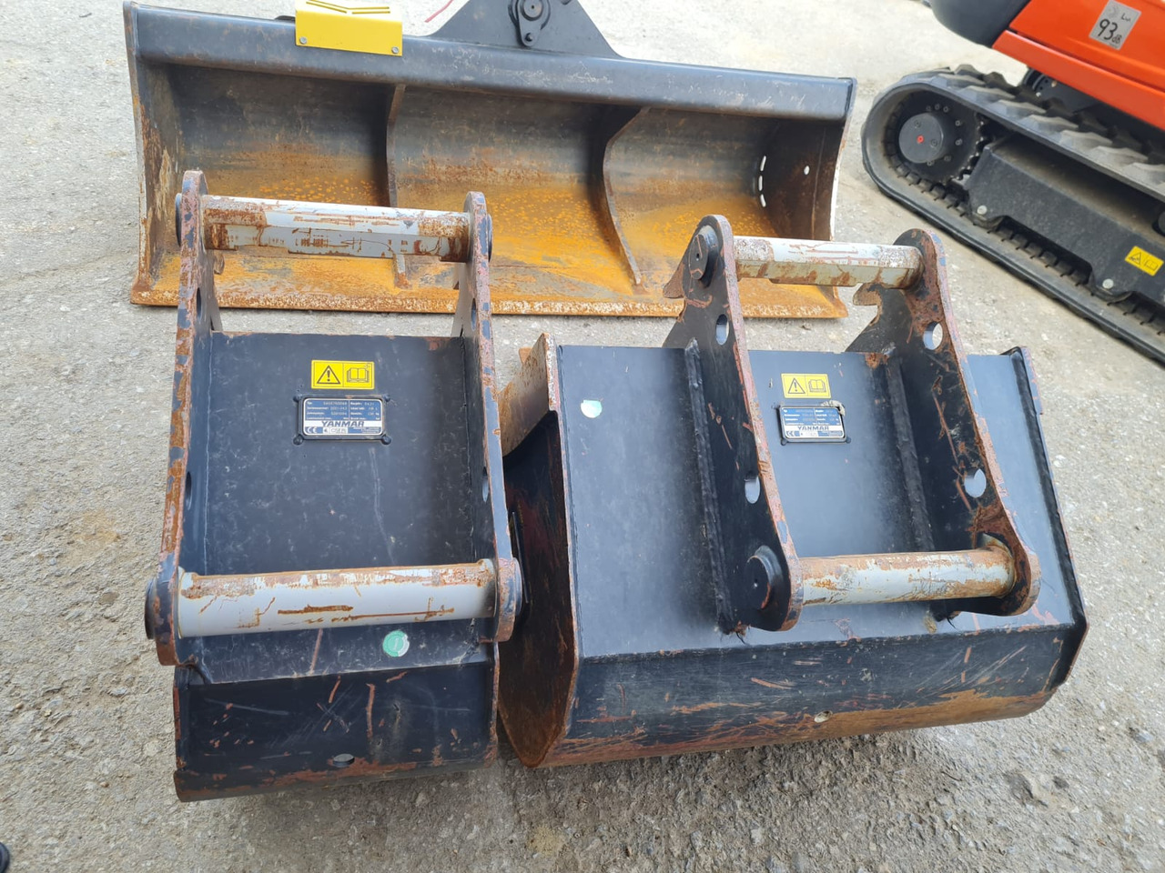 Bucket package for Yanmar B 95 W - Ekskavaatori kopp - Ratastel ekskavaator: pilt 1 Bucket package for Yanmar B 95 W - Ekskavaatori kopp - Ratastel ekskavaator: pilt 1