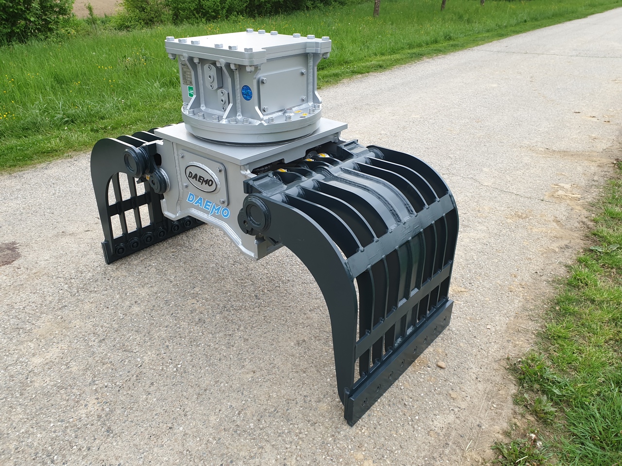 Daemo DMR 600 sorting grab - Haarats - Ekskavaator: pilt 2 Daemo DMR 600 sorting grab - Haarats - Ekskavaator: pilt 2
