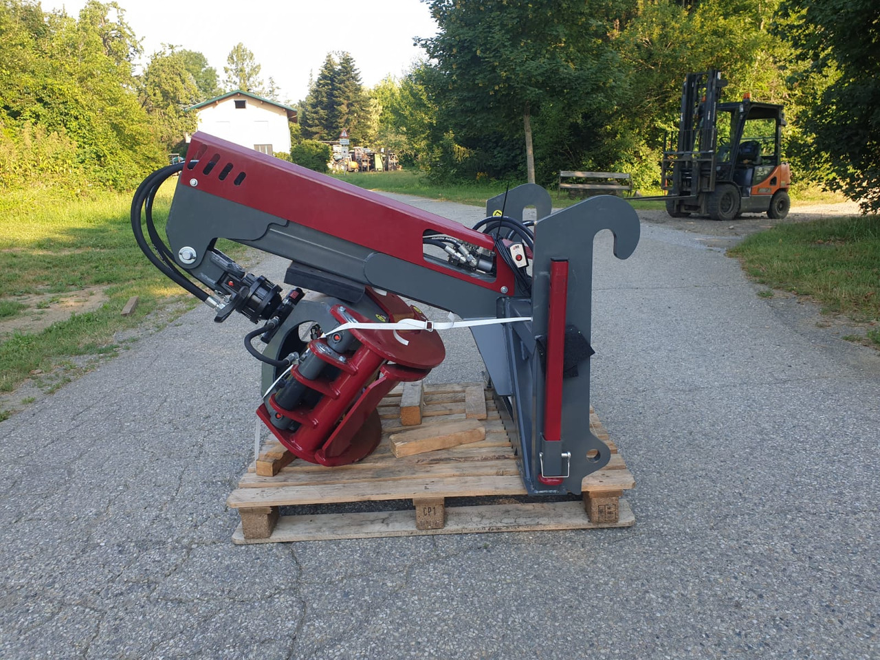 Hydraulic forwarding tongs for telehandlers - Haarats - Teleskooprataslaadur: pilt 1 Hydraulic forwarding tongs for telehandlers - Haarats - Teleskooprataslaadur: pilt 1