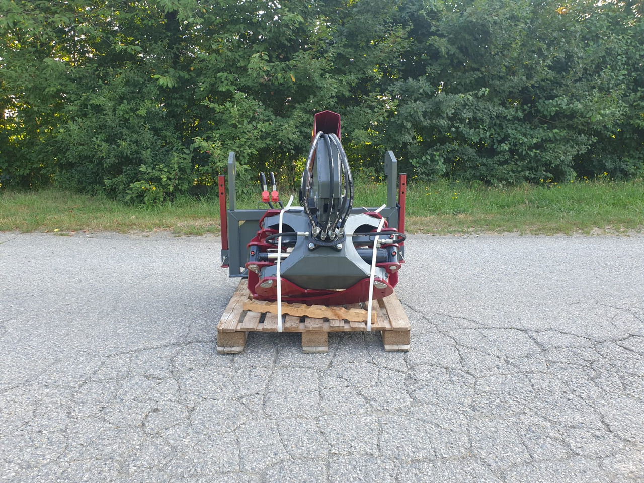 Hydraulic forwarding tongs for telehandlers - Haarats - Teleskooprataslaadur: pilt 3 Hydraulic forwarding tongs for telehandlers - Haarats - Teleskooprataslaadur: pilt 3