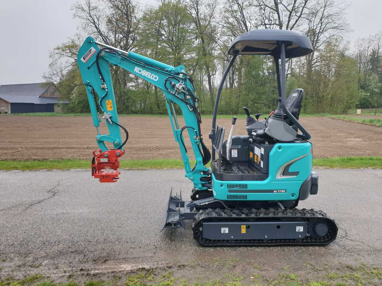 KOBELCO SK 17 SR-3E - Miniekskavaator: pilt 1 KOBELCO SK 17 SR-3E - Miniekskavaator: pilt 1